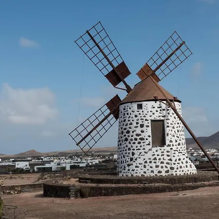 Appartamento Marvillafuerte - Air-conditioned Swimming Pool & Private Jacuzzi Villaverde (Fuerteventura)