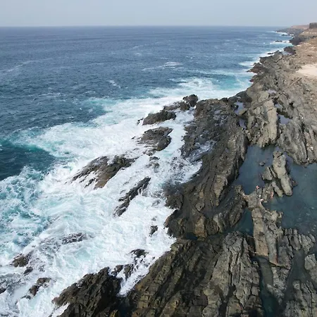 Marvillafuerte - Air-conditioned Swimming Pool & Private Jacuzzi Daire