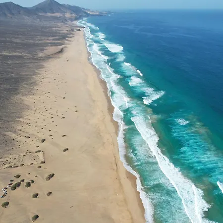 Marvillafuerte - Air-conditioned Swimming Pool & Private Jacuzzi Daire