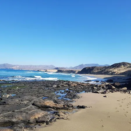 Marvillafuerte - Air-conditioned Swimming Pool & Private Jacuzzi Daire *