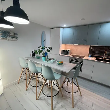 Marvillafuerte - Air-conditioned Swimming Pool & Private Jacuzzi *